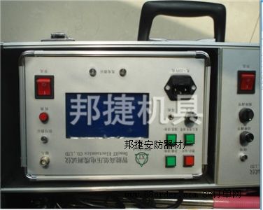 �ӱ���|�z�y�x