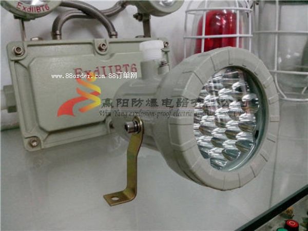 BAK85����LED����ҕ�ן�