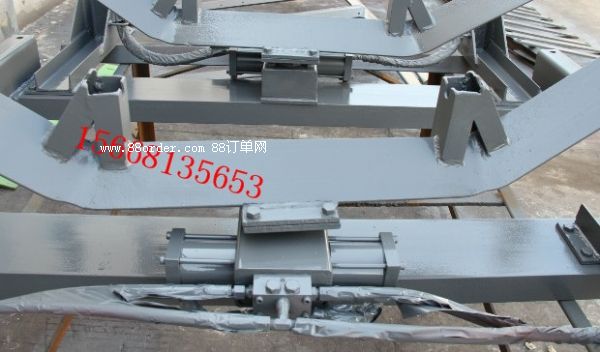 ȫ�Ԅ�(d��ng)Һ���{(di��o)ƫ�b��,�{(di��o)ƫ���S��ֱ�N