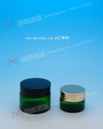 ����(y��ng)������˪ƿ