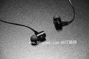 R95極致專業(yè)型不帶麥耳機