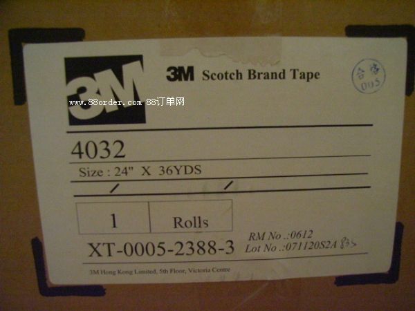 3M4032�z��3M4032