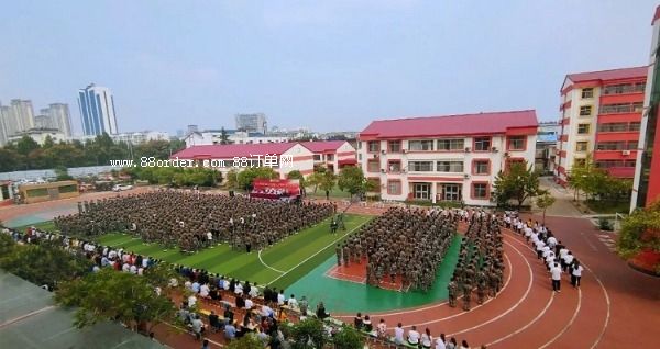 �R�������I(y��)�еȌ��I(y��)�WУ2022����������