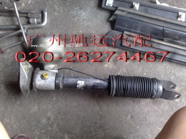 供應(yīng) 路虎發(fā)現(xiàn)4前嘴 波箱汽車(chē)配件 拆車(chē)件