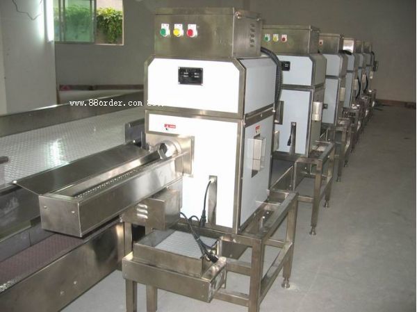 ���r����Ó���C