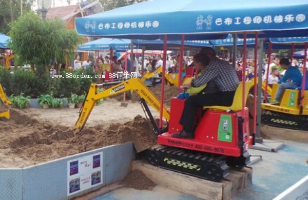 ��ͯ�ܲ��� �¿�С�� �����D(zhu��n)�ھ�C(j��)