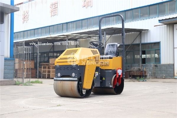 雙驅(qū)單震1噸壓路機