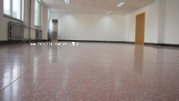 ���÷��o늵ذ�PVC�ذ��ǹ���o늵ذ��L(zh��ng)ɳ�S��ֱ�N